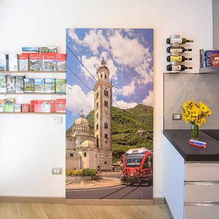 Le Rondini Hotel Tirano Exterior photo